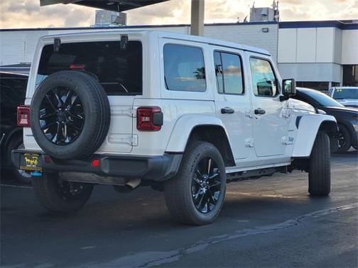 2024 Jeep Wrangler 4xe Sahara