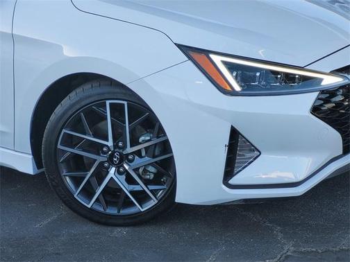 2020 Hyundai ELANTRA Sport