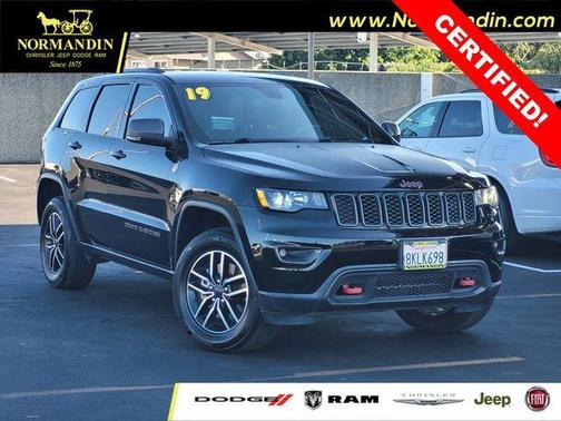 Diamond Black 2019 Jeep Grand Cherokee Trailhawk