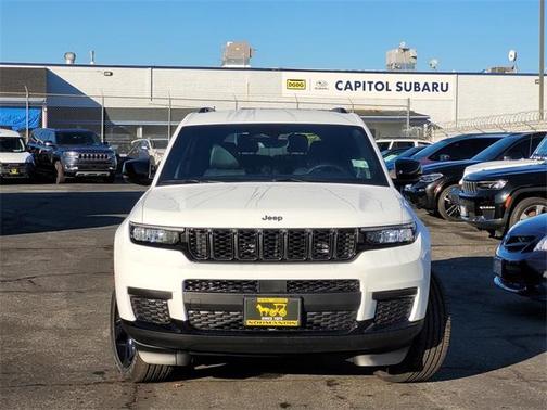2025 Jeep Grand Cherokee L Laredo