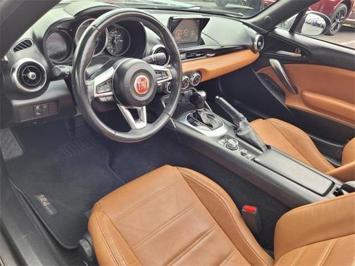 2017 FIAT 124 Spider Lusso