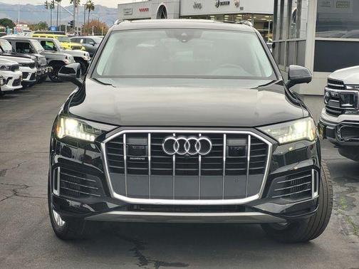2024 Audi Q7 55 Premium Plus