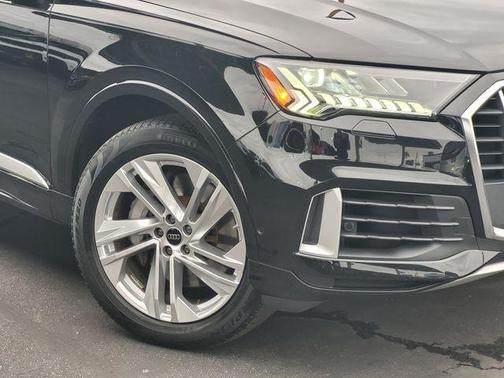 2024 Audi Q7 55 Premium Plus