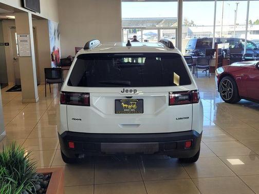 2026 Jeep Cherokee LAREDO/LIMITED