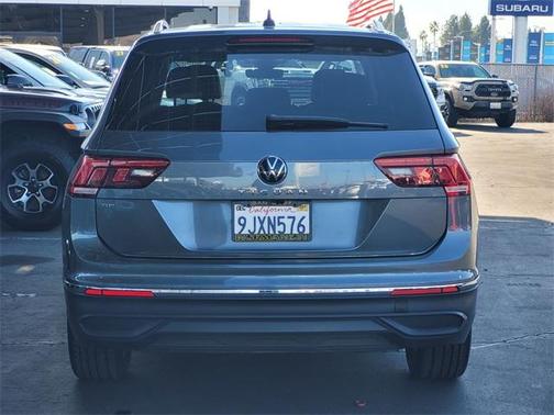 2024 Volkswagen Tiguan 2.0T SE