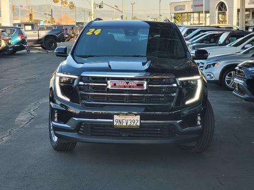 2024 GMC Acadia Elevation