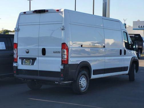 Bright White Clearcoat 2026 RAM ProMaster 2500 High Roof