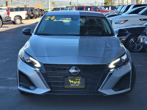 Brilliant Silver Metallic 2024 Nissan Altima 2.5 SV