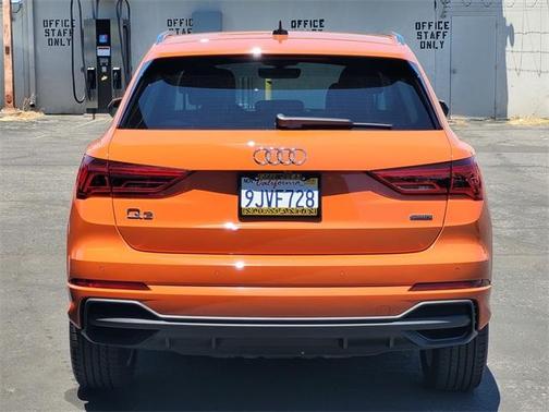 2024 Audi Q3 45 S line Premium