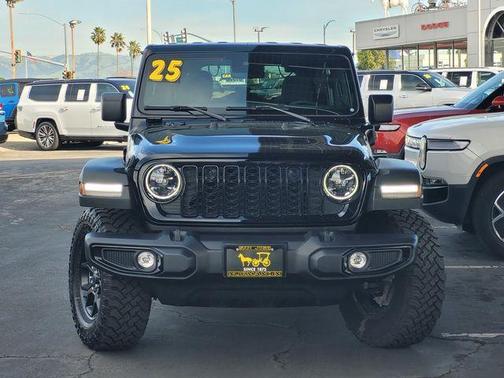 2025 Jeep Wrangler 4xe Sport