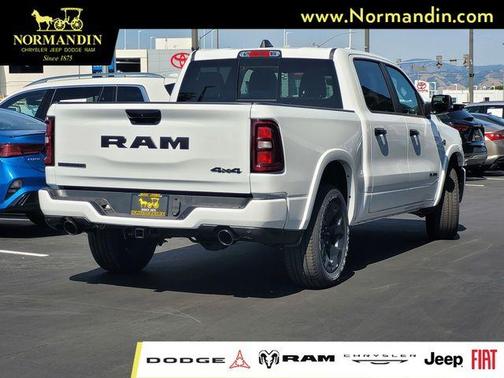 Bright White Clearcoat 2026 RAM 1500 Big Horn/Lone Star