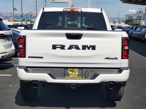 Bright White Clearcoat 2026 RAM 1500 Big Horn/Lone Star