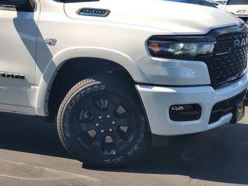 Bright White Clearcoat 2026 RAM 1500 Big Horn/Lone Star