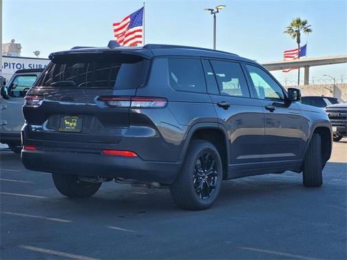 2024 Jeep Grand Cherokee L Laredo