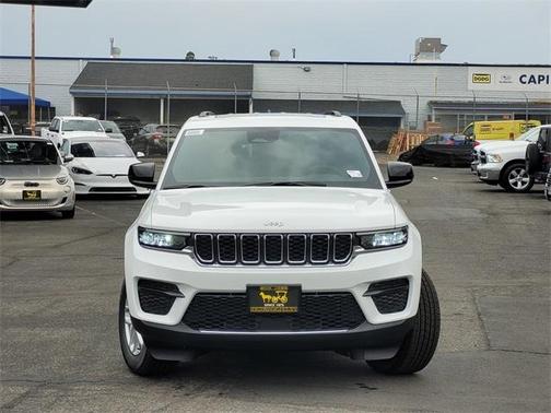 2025 Jeep Grand Cherokee Laredo X
