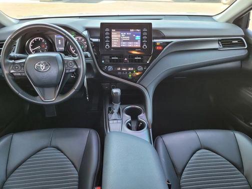 White 2022 Toyota Camry SE