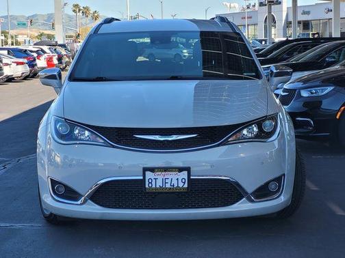 2020 Chrysler Pacifica Hybrid Limited