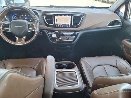 2020 Chrysler Pacifica Hybrid Limited