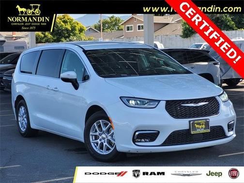 2023 Chrysler Pacifica Touring-L