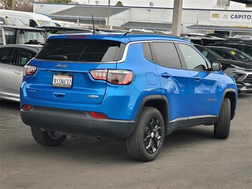 2024 Jeep Compass Latitude