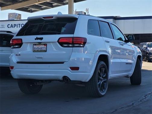 2018 Jeep Grand Cherokee Altitude