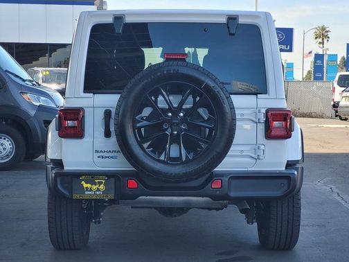 2025 Jeep Wrangler 4xe Sahara