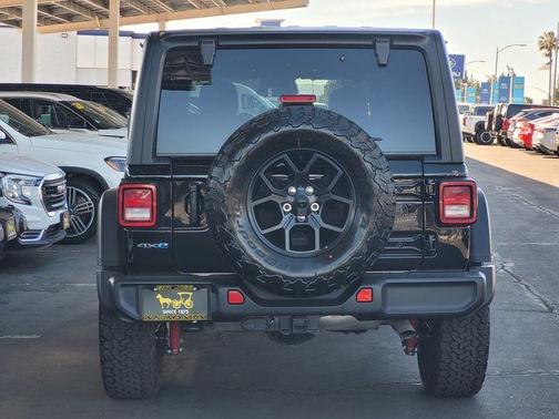 2025 Jeep Wrangler 4xe Sport