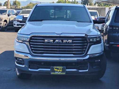 Bright White Clearcoat 2025 RAM 1500 Laramie