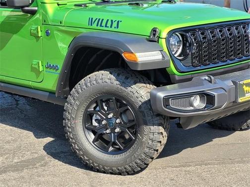 2025 Jeep Wrangler 4xe Sport