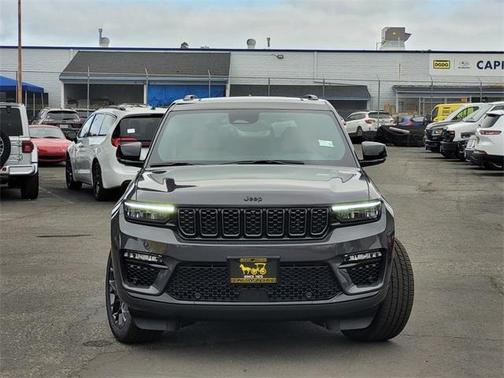 2025 Jeep Grand Cherokee Summit