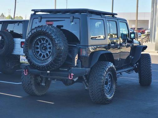 Black Clearcoat 2017 Jeep Wrangler Unlimited Rubicon