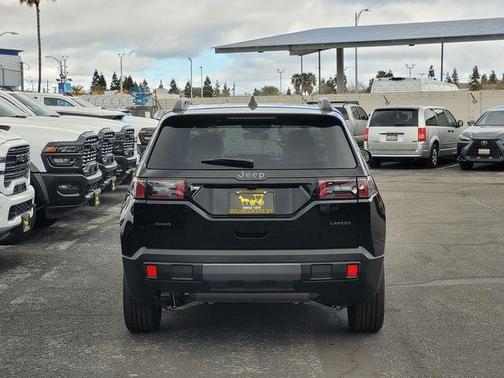 2026 Jeep Cherokee LAREDO/LIMITED