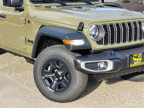 2026 Jeep Gladiator Sport