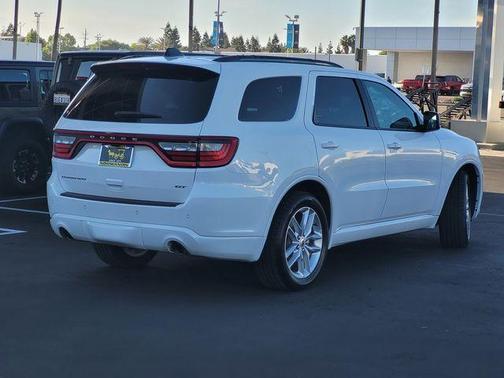 White Knuckle Clearcoat 2024 Dodge Durango GT