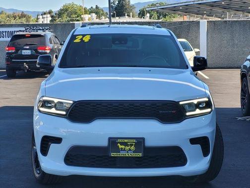 White Knuckle Clearcoat 2024 Dodge Durango GT