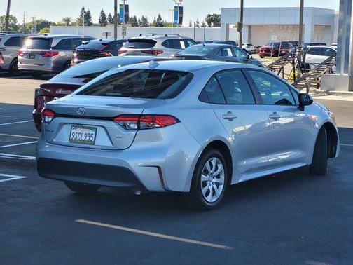 Classic Silver Metallic 2024 Toyota Corolla LE