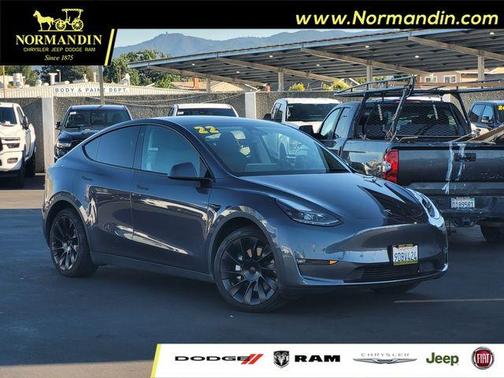 Silver Metallic 2022 Tesla Model Y Long Range