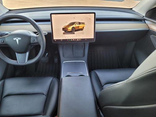 Silver Metallic 2022 Tesla Model Y Long Range