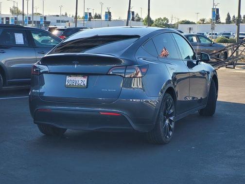 Silver Metallic 2022 Tesla Model Y Long Range