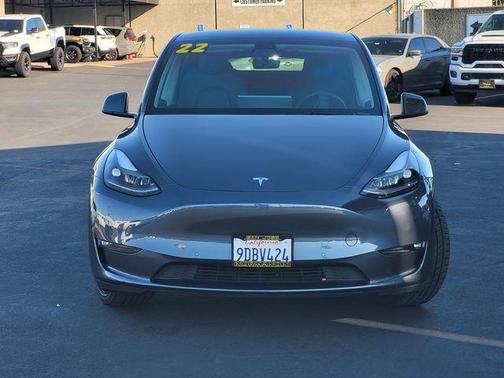 Silver Metallic 2022 Tesla Model Y Long Range