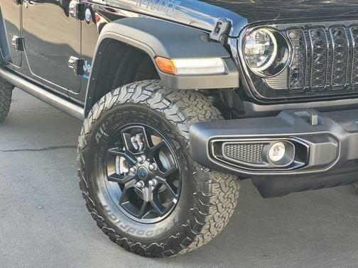 Black Clearcoat 2025 Jeep Wrangler 4xe Sport