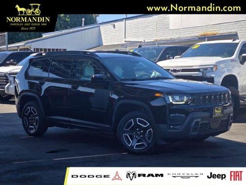 Diamond Black 2026 Jeep Cherokee LAREDO/LIMITED