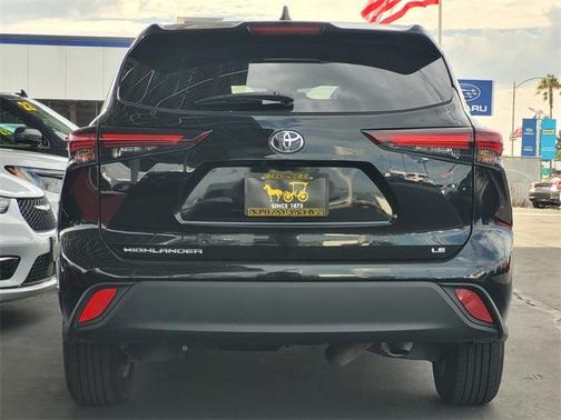 2024 Toyota Highlander LE