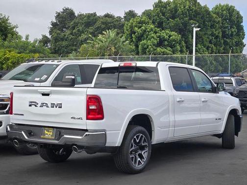 Bright White Clearcoat 2026 RAM 1500 Laramie