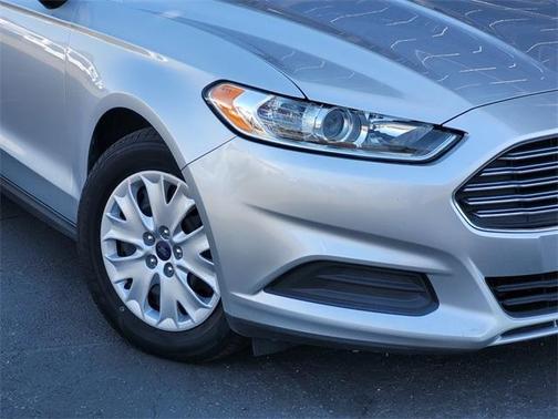 2014 Ford Fusion S