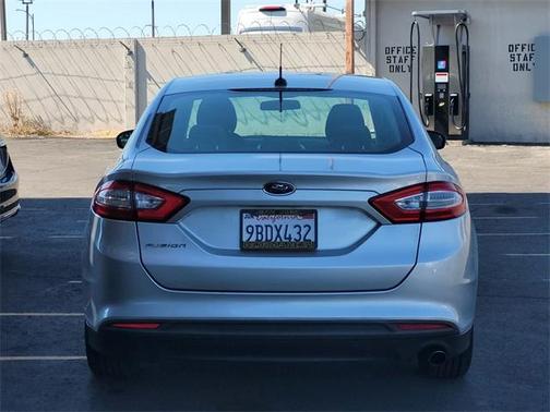 2014 Ford Fusion S