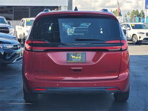 2025 Chrysler Pacifica Limited