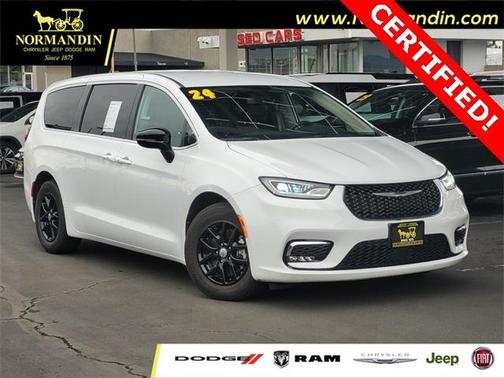 2024 Chrysler Pacifica Touring-L