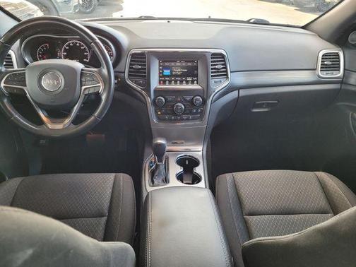 Billet Silver Metallic Clearcoat 2021 Jeep Grand Cherokee Laredo E