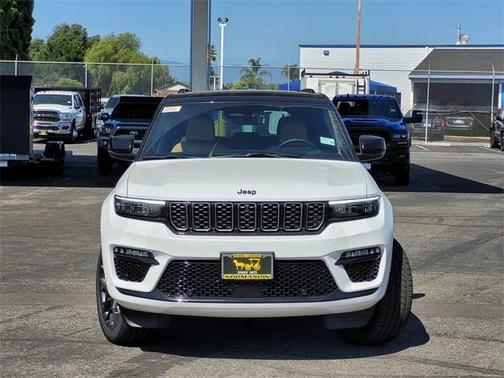 2025 Jeep Grand Cherokee Summit